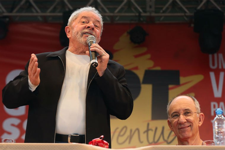 Lula e Rui Falcão, o presidente do PT, em novembro: o ex-presidente é alvo da imprensa