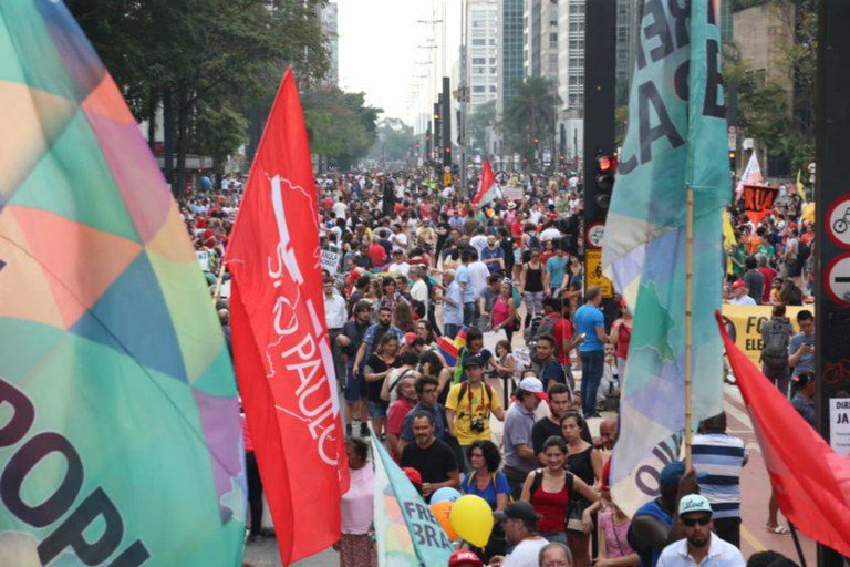 O avanço do atraso e o desafio das esquerdas